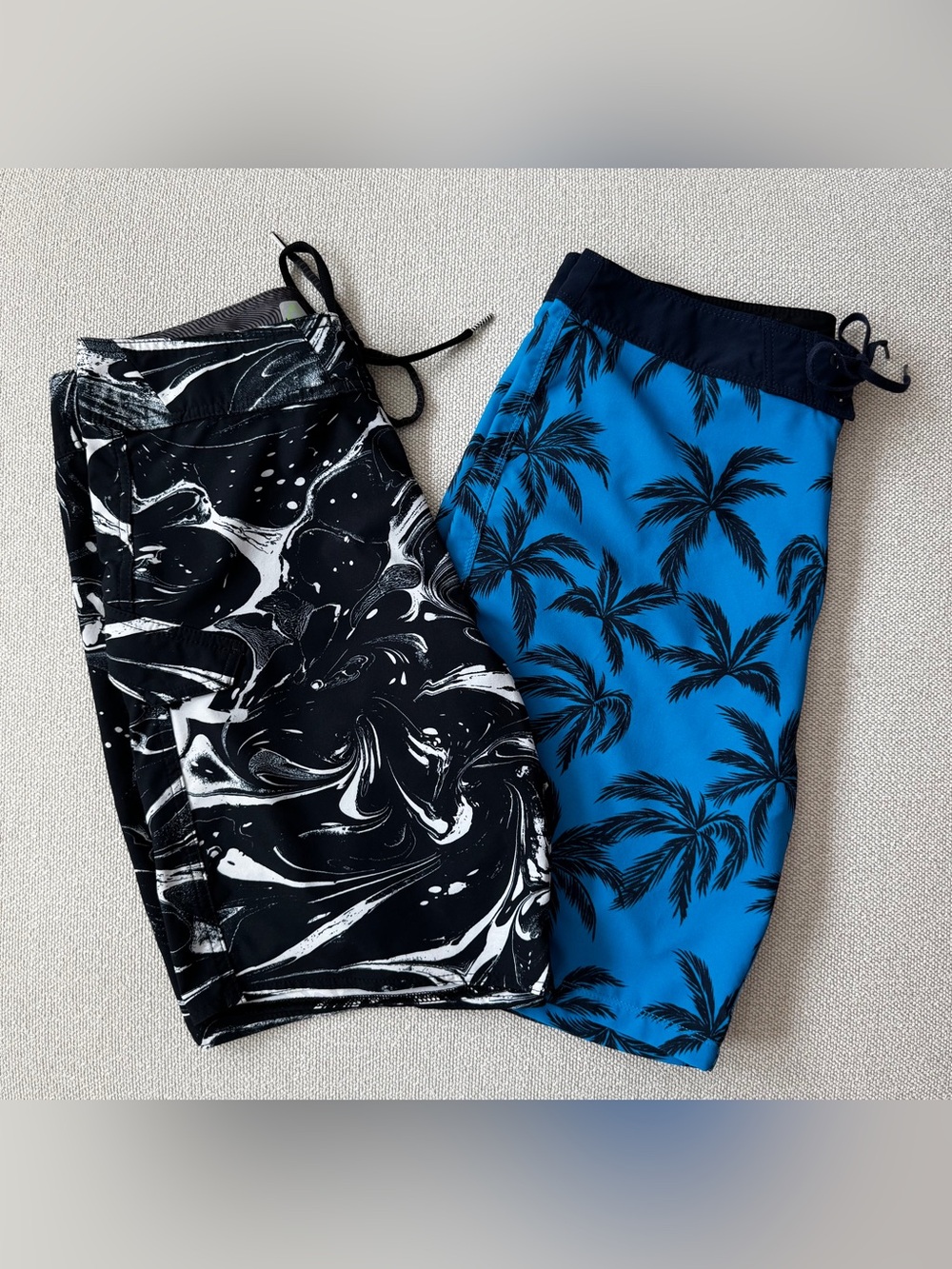 2x Mens Volcom & Hurley Board Shorts Size 30